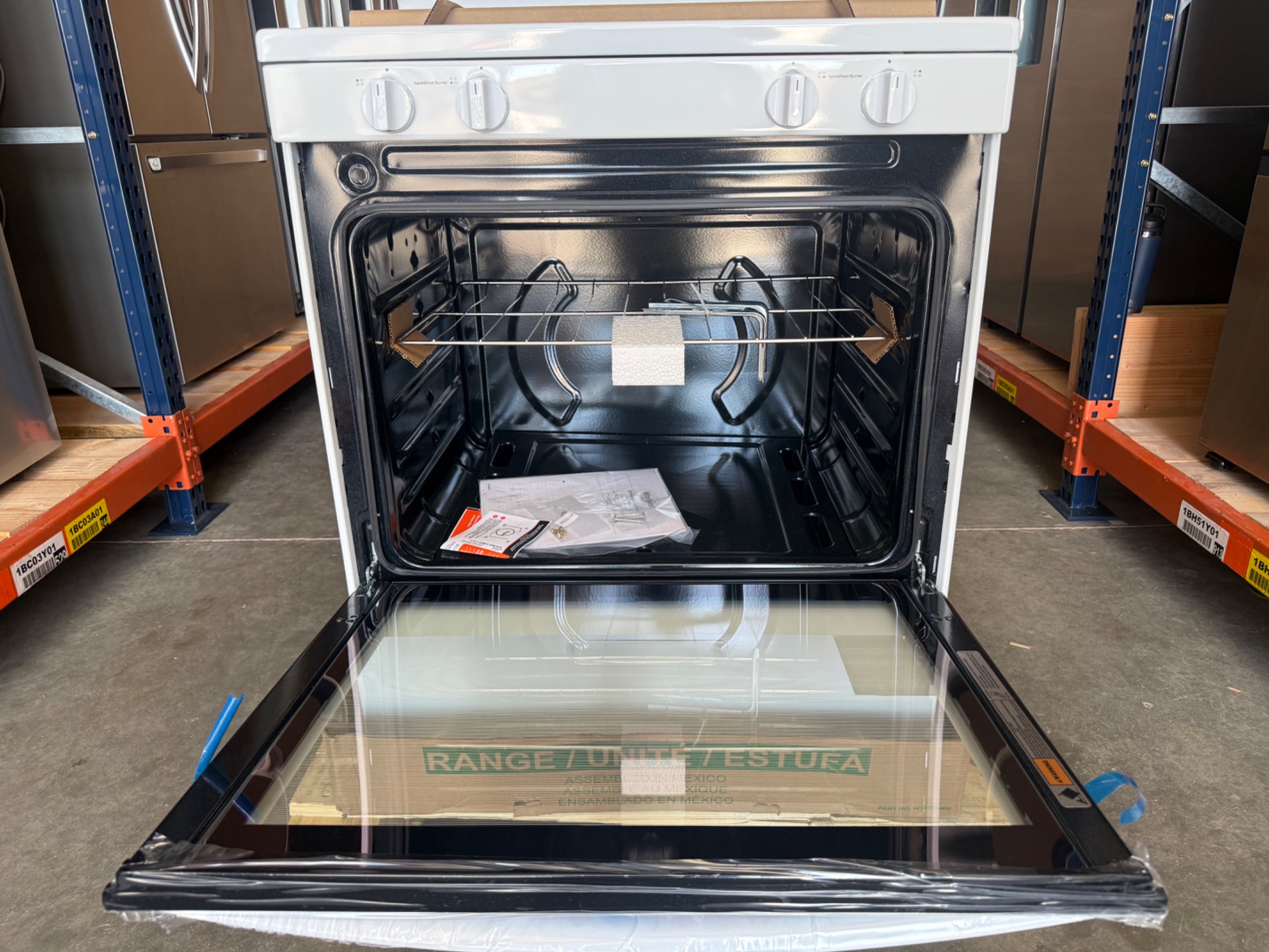 Whirlpool 30-in 4 Burners 5.1-cu ft Freestanding Gas Range in. White WFG320M0MW — photo 10
