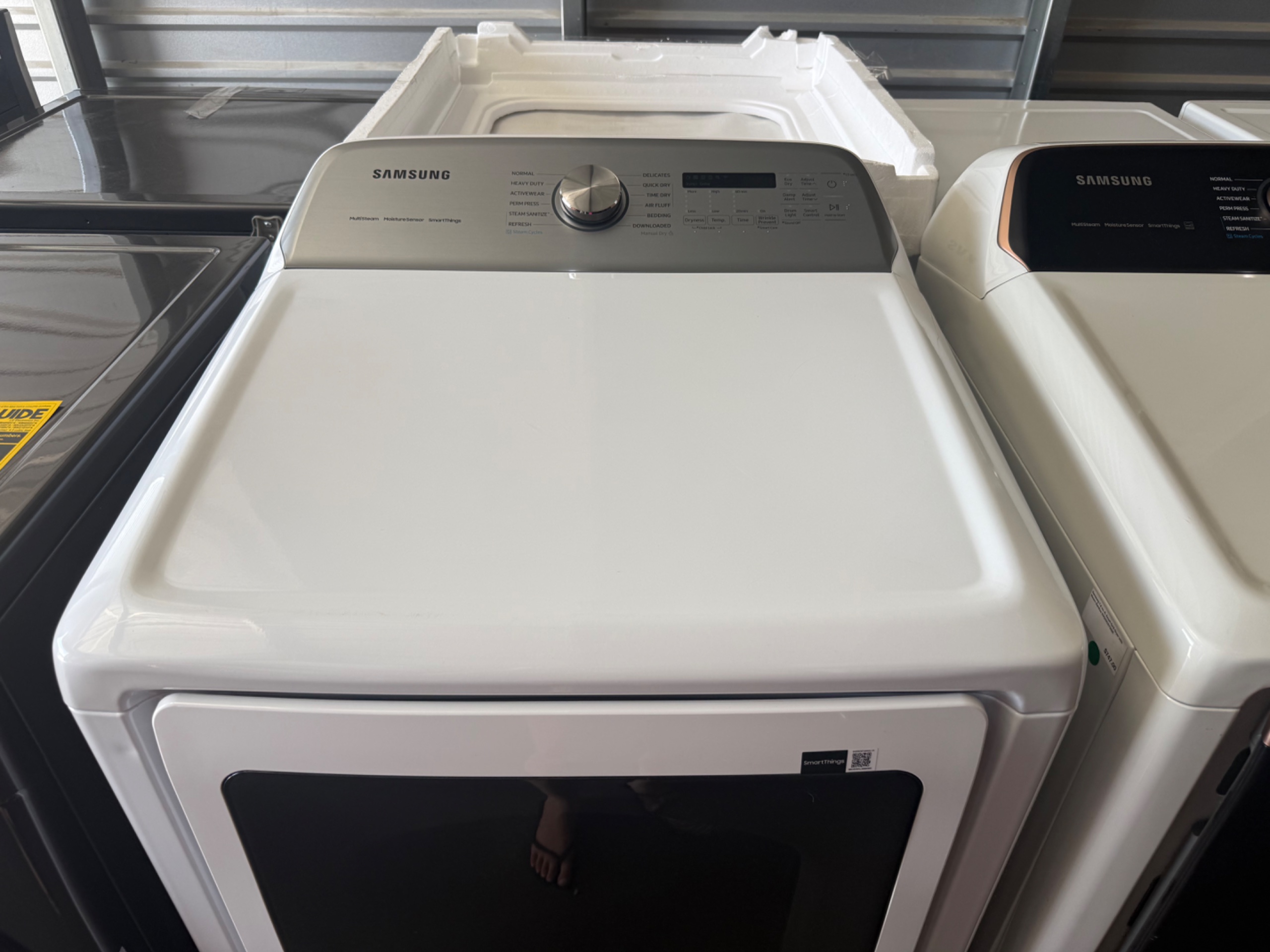 Samsung 7.4 cu. ft. Smart ELECTRIC Dryer with Steam Sanitize+ DVE55CG7100W — photo 2