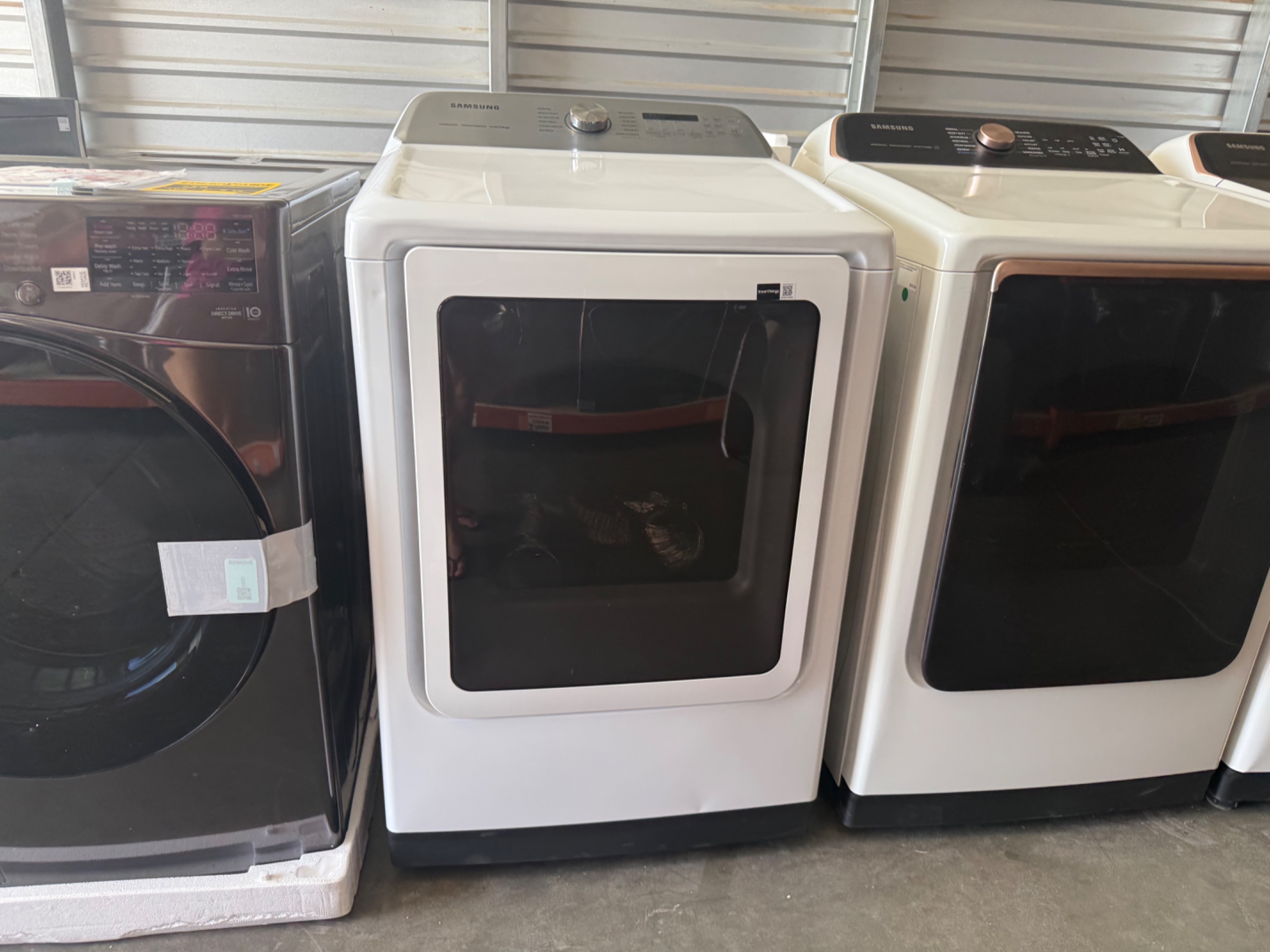Samsung 7.4 cu. ft. Smart ELECTRIC Dryer with Steam Sanitize+ DVE55CG7100W — photo 4